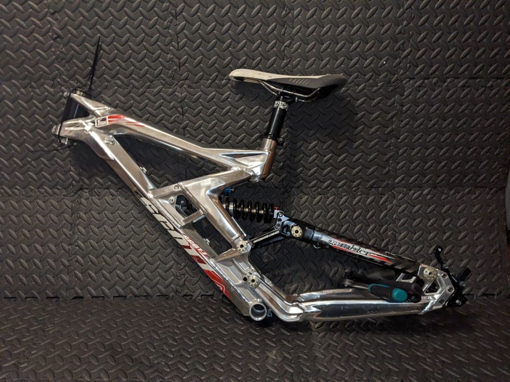 Рама підвіс Scott Gambler DH specialized yt trek