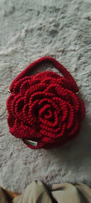 Sprzedam torebkę robioną na szydełku