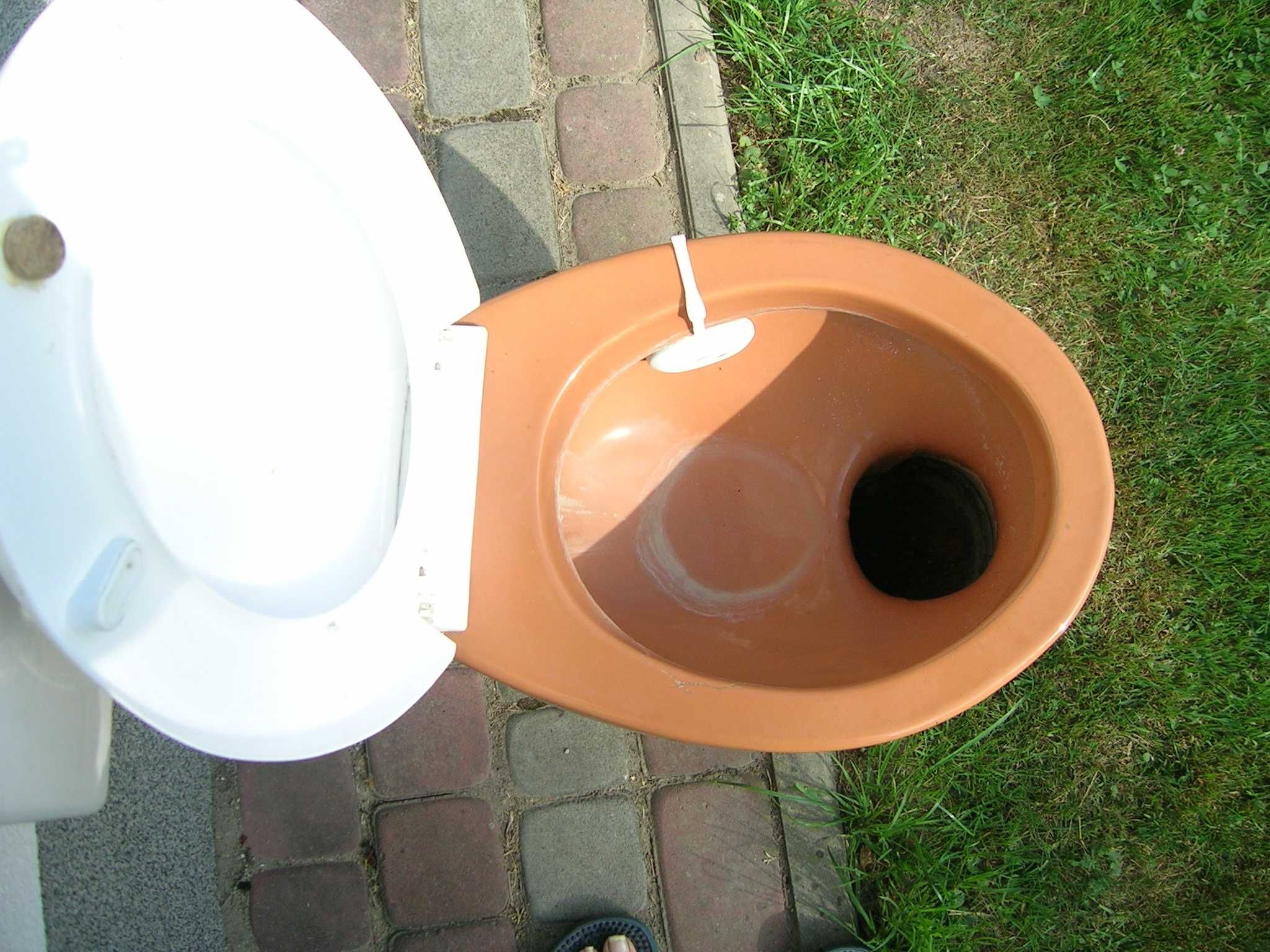 Muszla komplet ,deska. spłuczka
