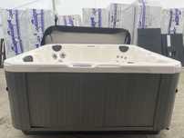 Jacuzzi Dimension One USA 210x210 – 33 dysze, Gecko, LED, ozonator