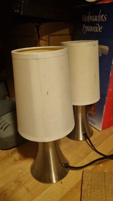 Dwie lampki nocne