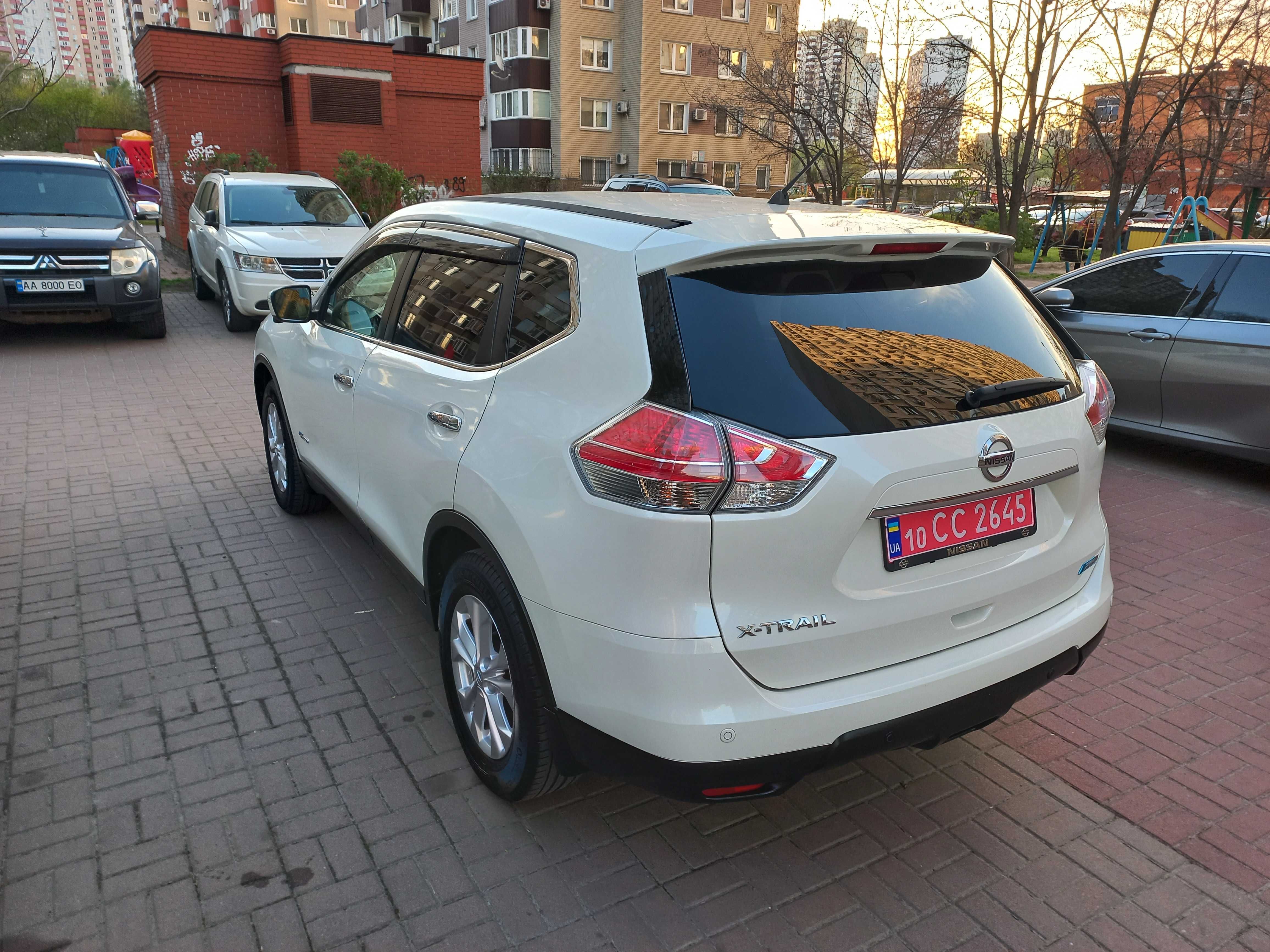 Продам Nissan X-trail Гібрид
