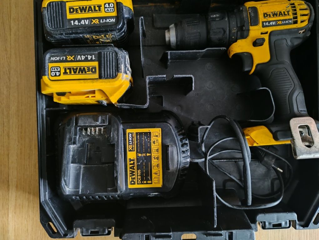 Wkrętarka DeWalt DCD730M2