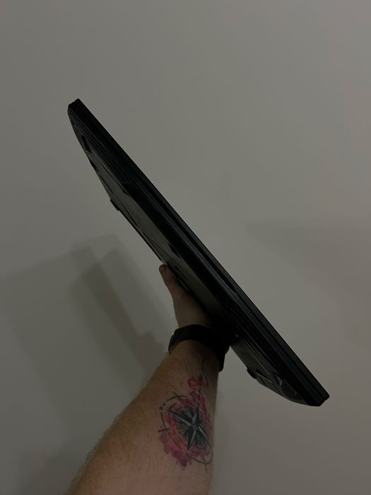 Топовий ігровий ноутбук MSI Thip GF63 True Gaming у відміному стані