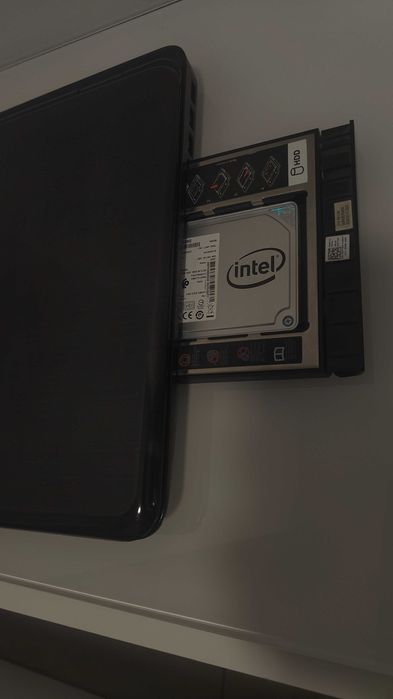 Intel Core i7, 8Giga RAM, 2xSSDx180 Laptop Dell Inspirion N7110