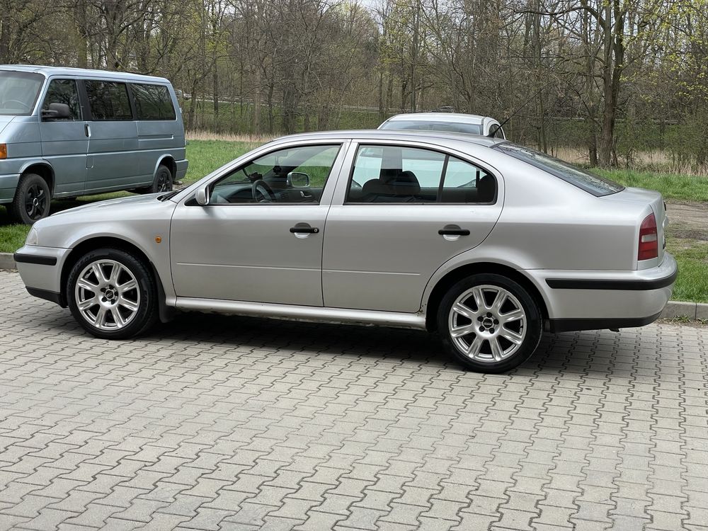 Alufelgi BBS z VW polo cross z oponami