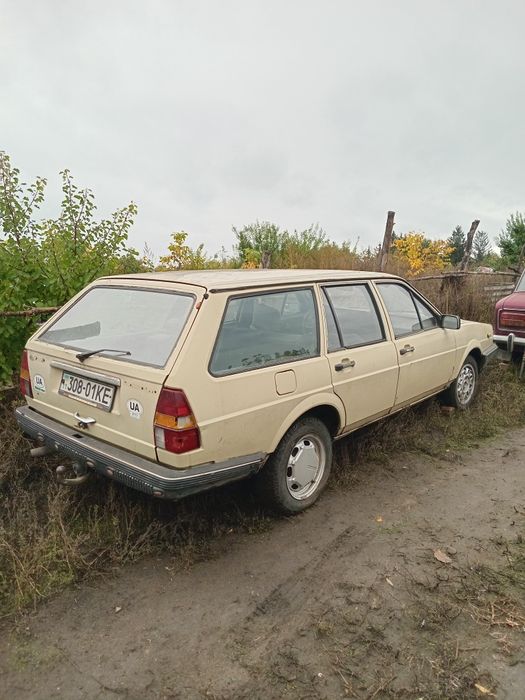 Розбираю Фольцваген Пасат Б -2   1,6 дізель