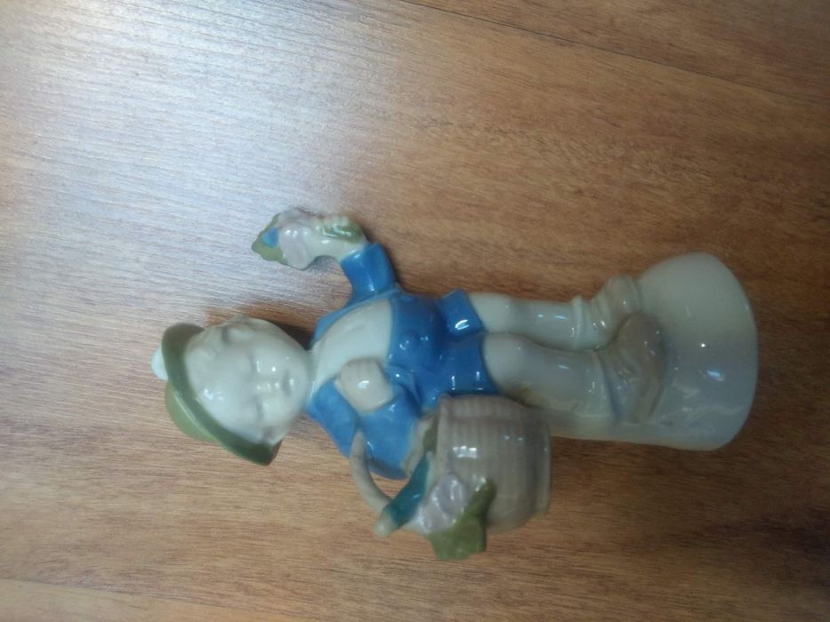 Figurka z porcelany GDR