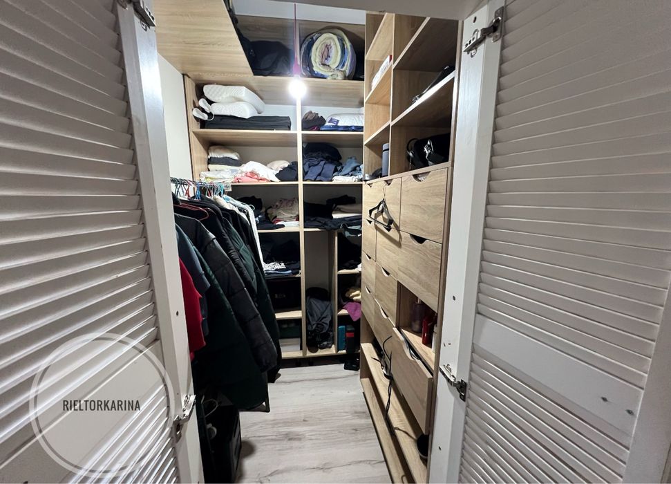 ТЦ Кіт/Скороходова 2к квартира з індивідуальним газ. Опаленням