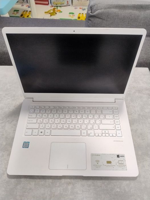 Asus Vivobook X510u 16 GB 256 gb