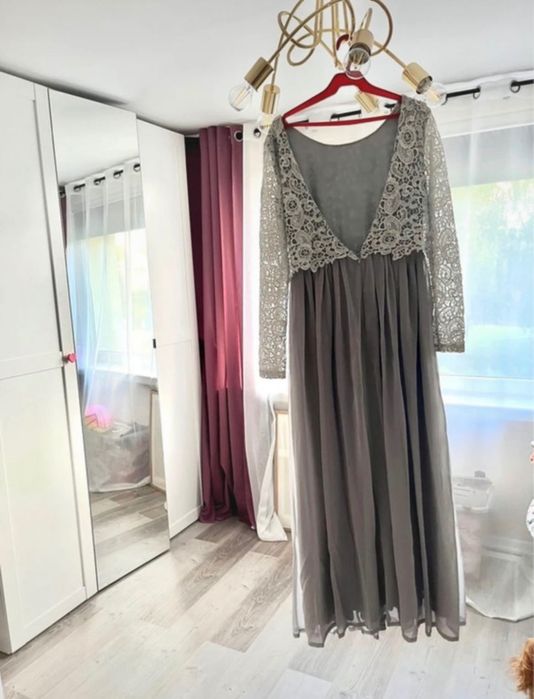 Elegancka długa sukienka na wesele