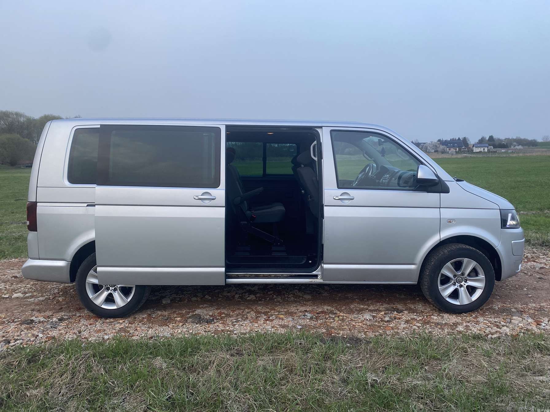 Volkswagen T5 caravelle 9 osobowa