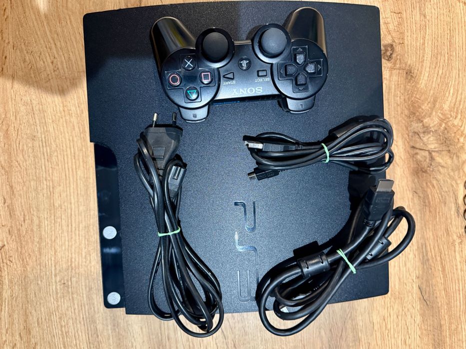 PlayStation 3 duży zestaw + gry + kontrolery 2x move