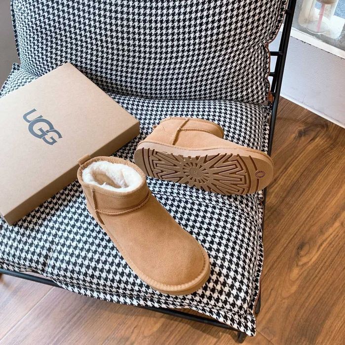 Brązowe u-Gg nowe mini śniegowceBrązowe nowe mini śniegowce r.37