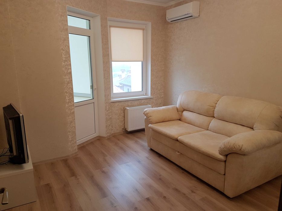 Продам 1к. квартиру, 4 эт., в массиве "Радужный"/Небесной сотни, Одеса