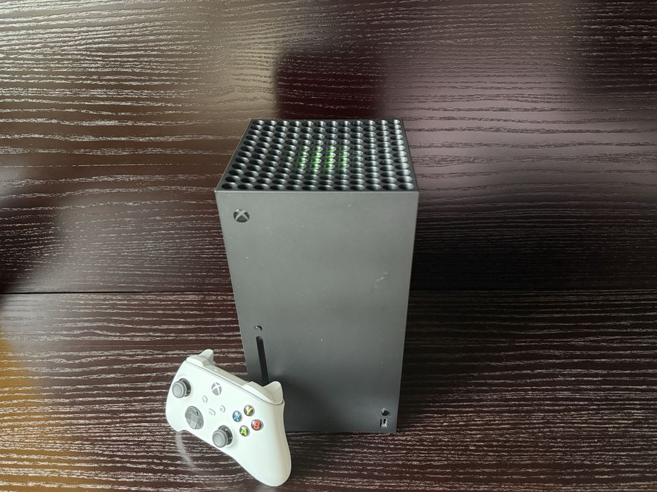 Продаю Xbox Series X