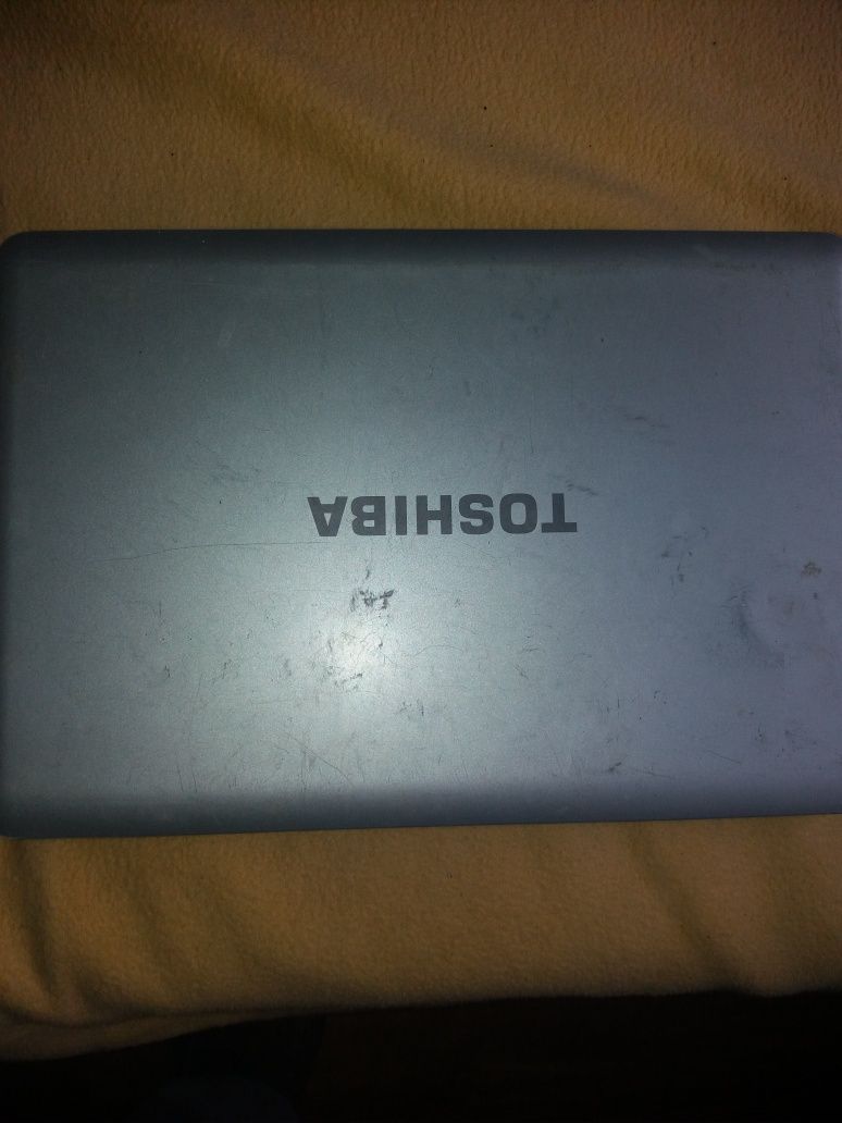 Ноутбук  Toshiba