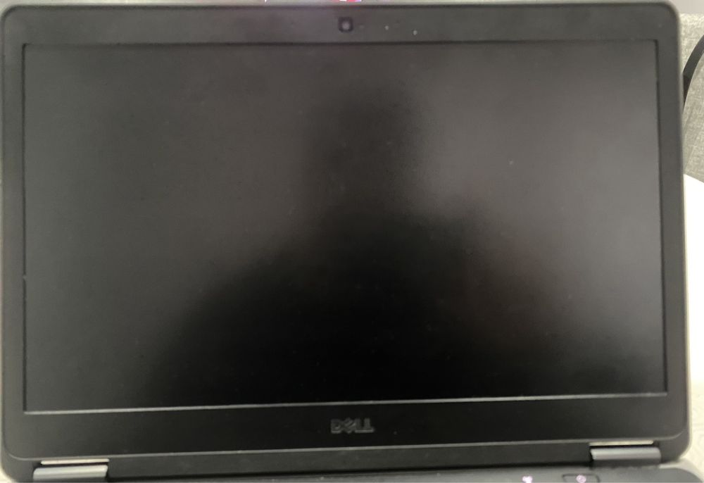 Portátil Dell 3I70LRN, i7, 16gb Ram