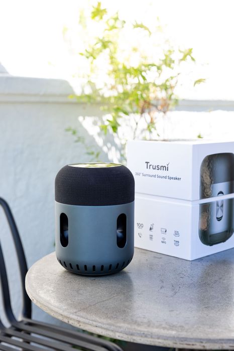 Колонка TRUSMI  360° 100W Surround Sound Portable Bluetooth Speaker
