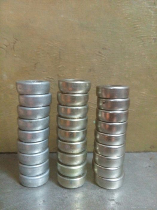 Продам подшибники дверни /воротни