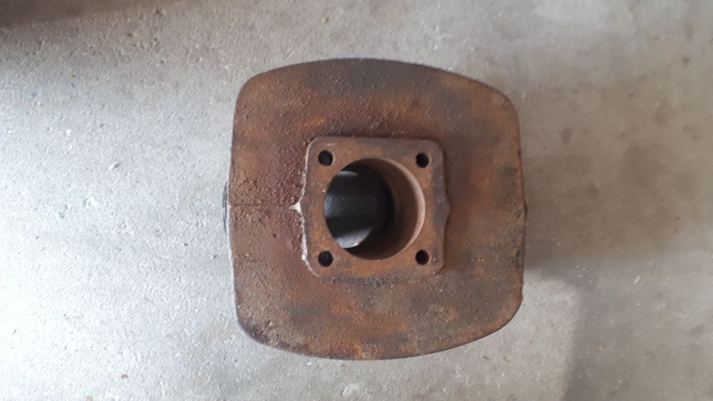 Cylinder żeliwny+głowica wsk, orginalne z czasów PRL
