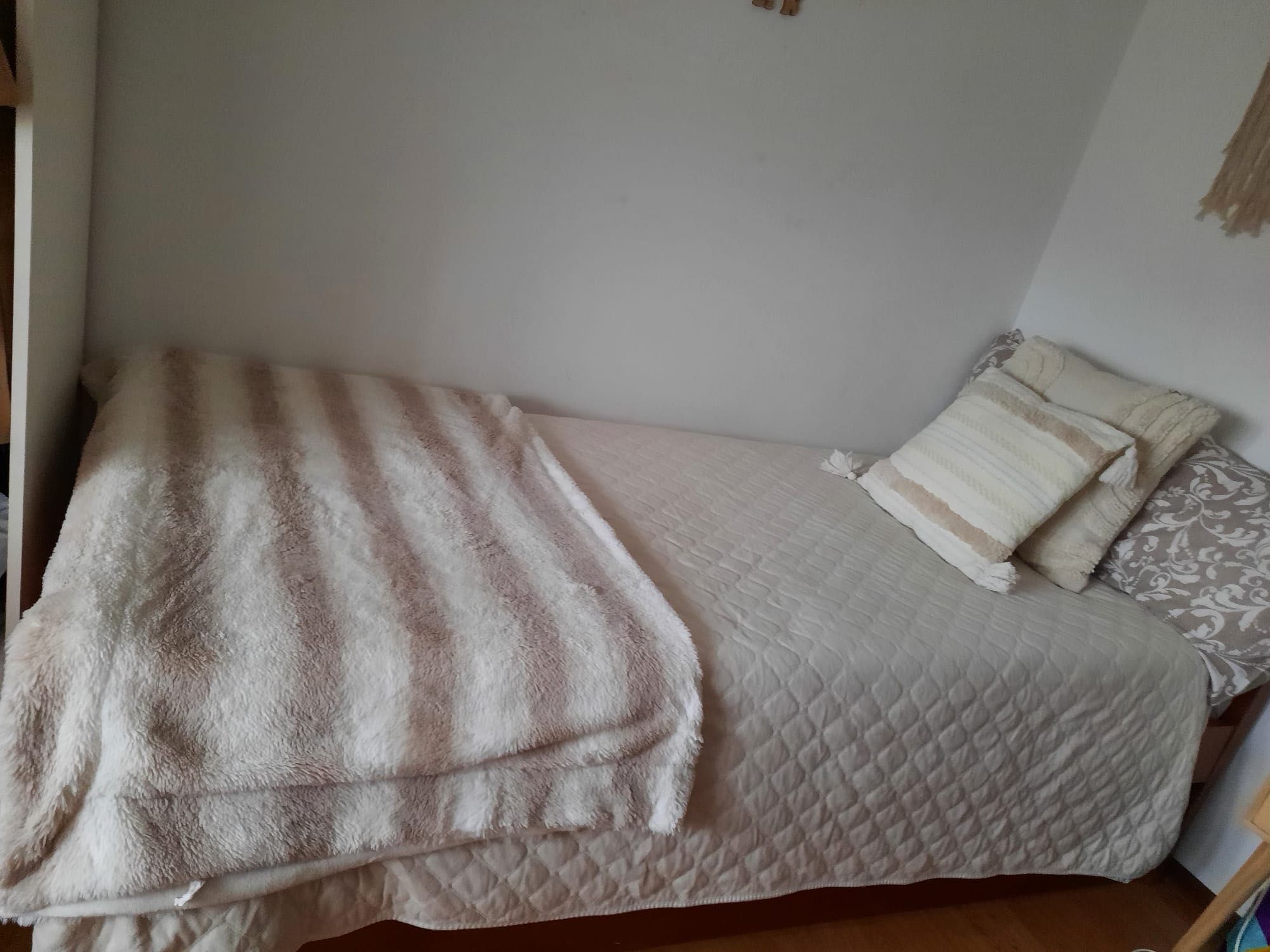 Cama de solteiro dupla + colchão