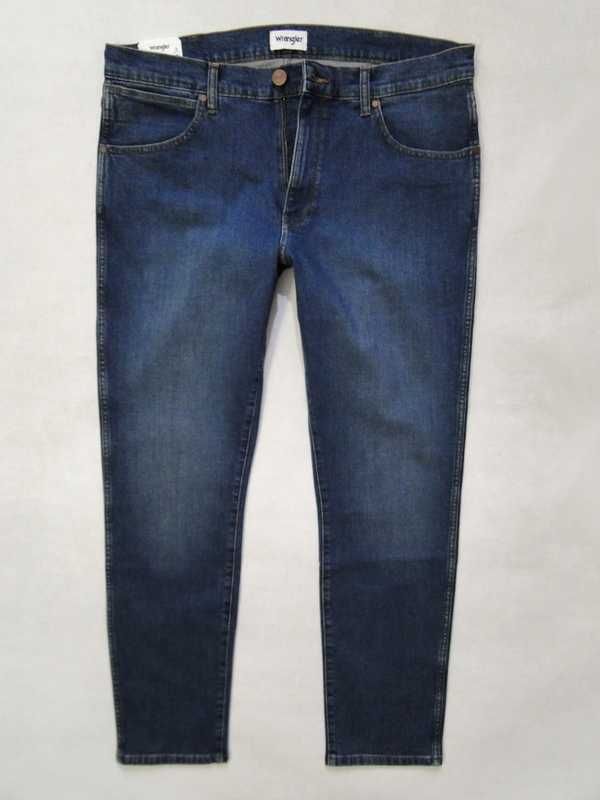 370 WRANGLER Larston tapered spodnie jeans W18SX5201 W38 L34
