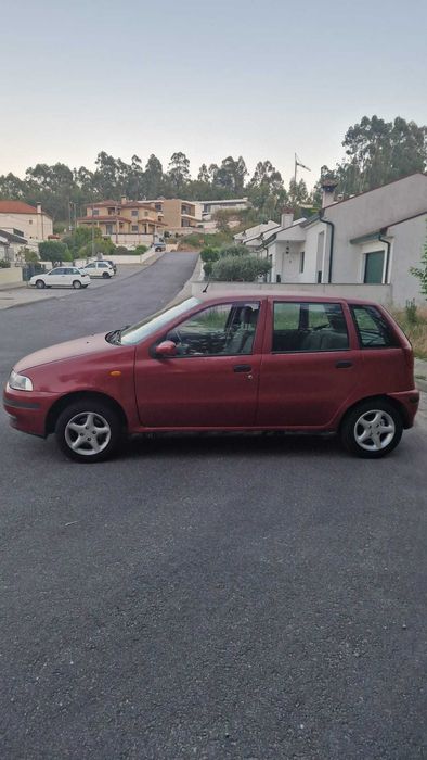 Fiat punto, ano 99, 5 portas, inspeção feita