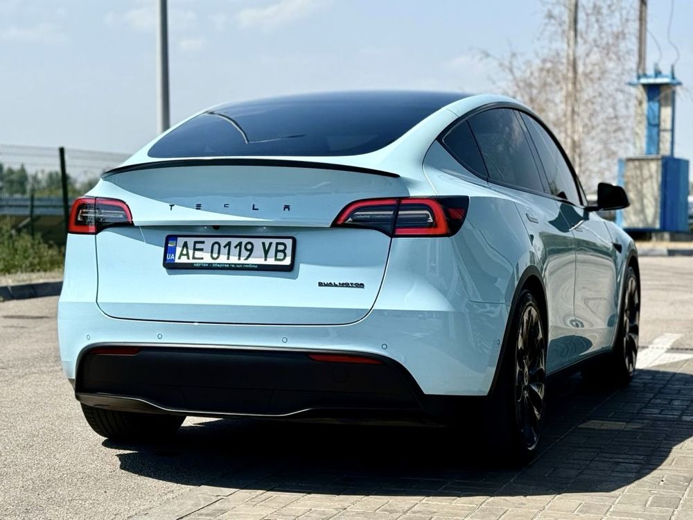 Продам Tesla Y Performance