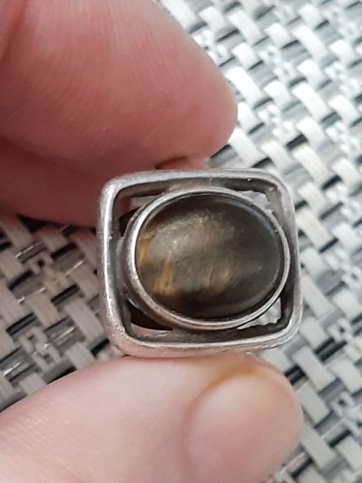 Pierścionek srebrny warmet at