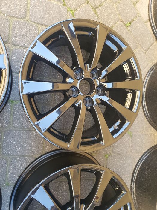 LEXUS 17" 5x114,3 felgi aluminiowe 8J czarny polysk