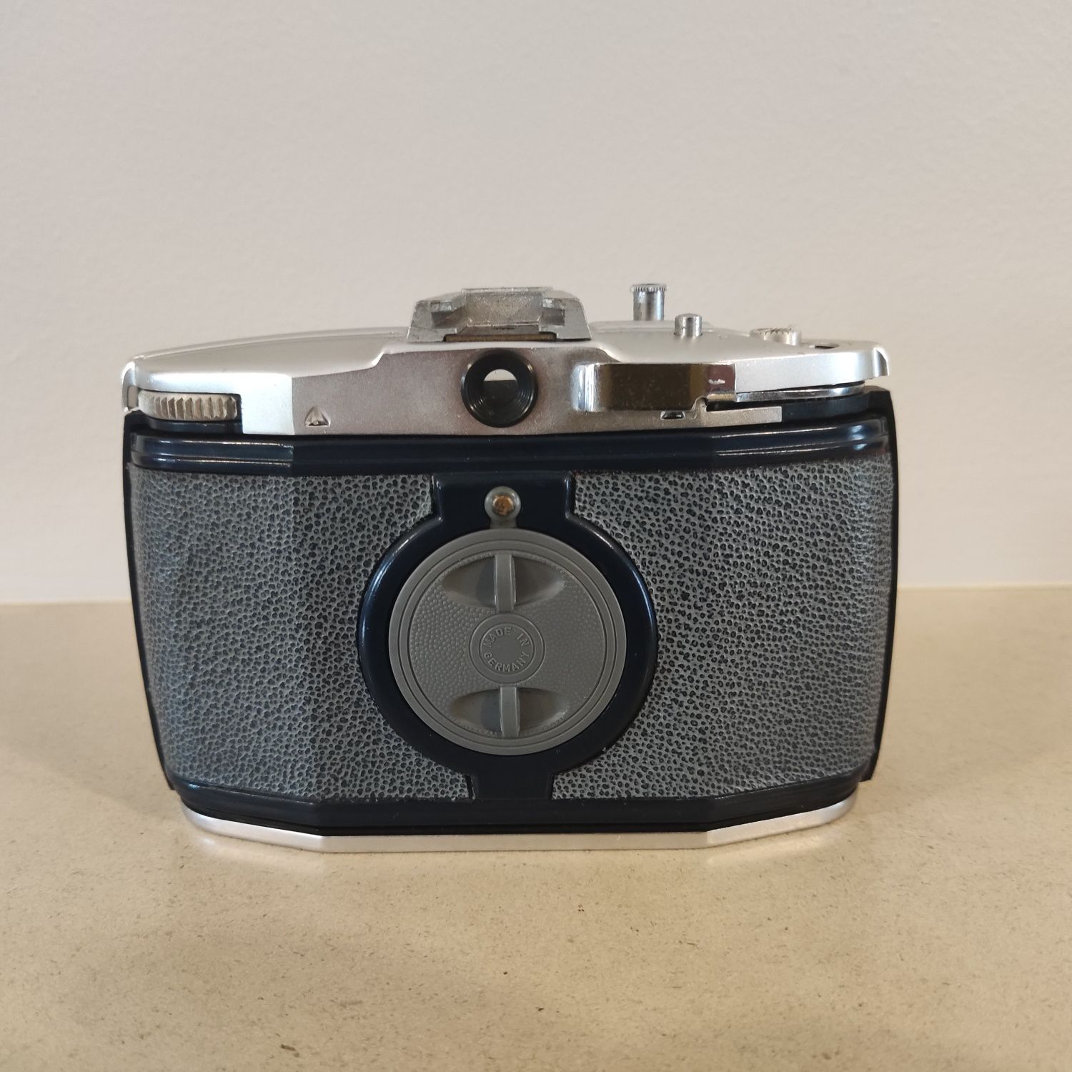 Bilora Bella 35 - 127 film Rangefinder Camera (vintage)