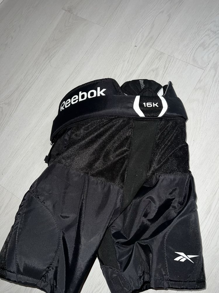 Нові хокейні шорти  Reebok