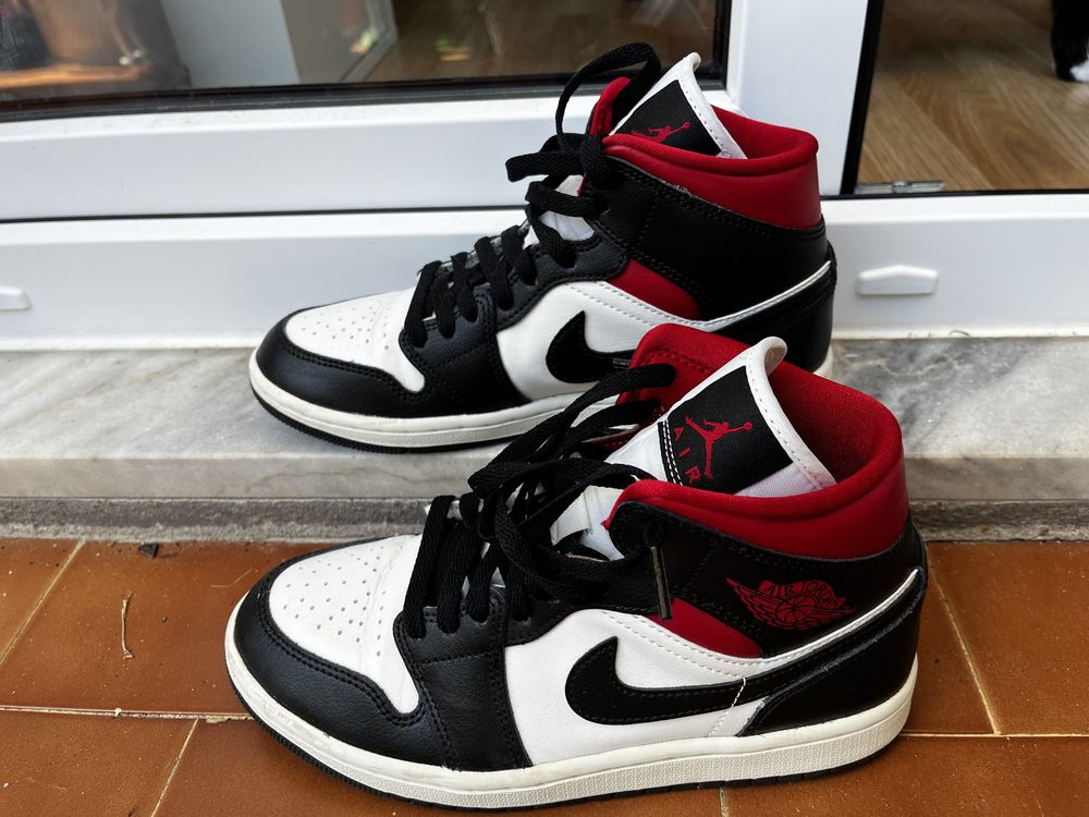 Air Jordan Mid N38