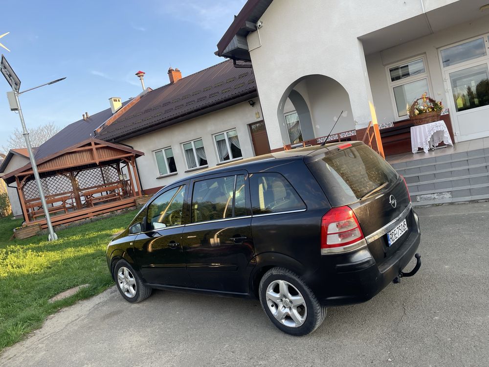 Opel Zafira 2008, 1.9 CDTI, 7 osobowy, hak