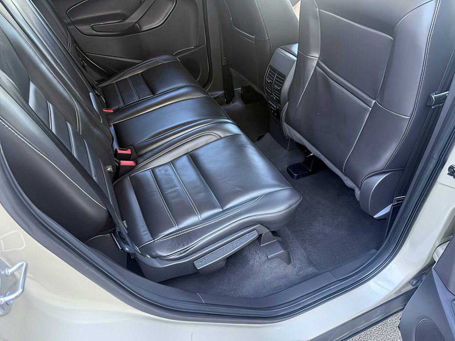 Ford Escape Titanium      2017