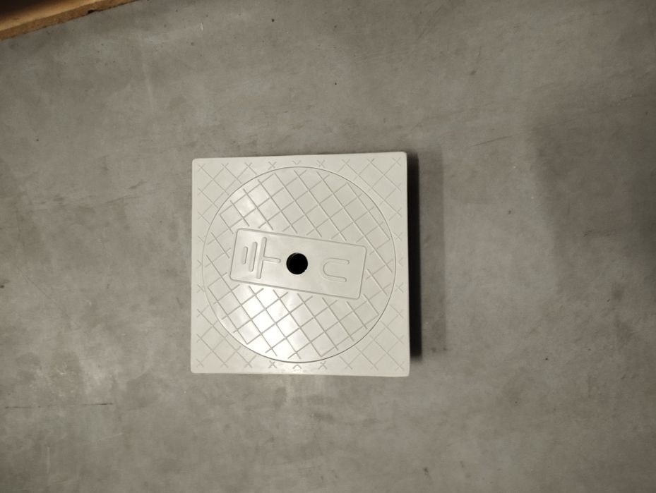 Skrzynka uziomowa 250 x 250 x 60 ostatnia sztuka w super cenie
