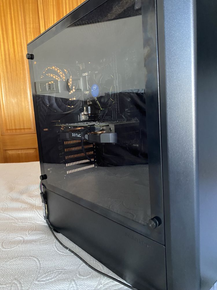 Vendo PC Gaming Intel Core i5 9400F, GTX 1060, 16GB ram.