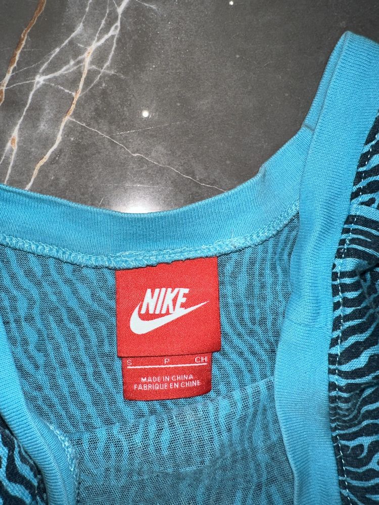 Bluzeczka Nike rozm. S