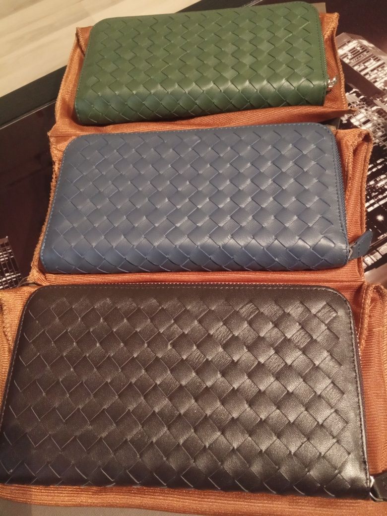 Кошелек -Bottega Veneta