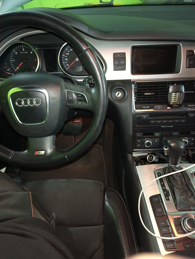 Sprzedam Audi Q7
