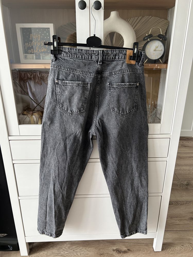 Szare sprane jeansy dżinsy Zara 40 mom jeans boyfriend