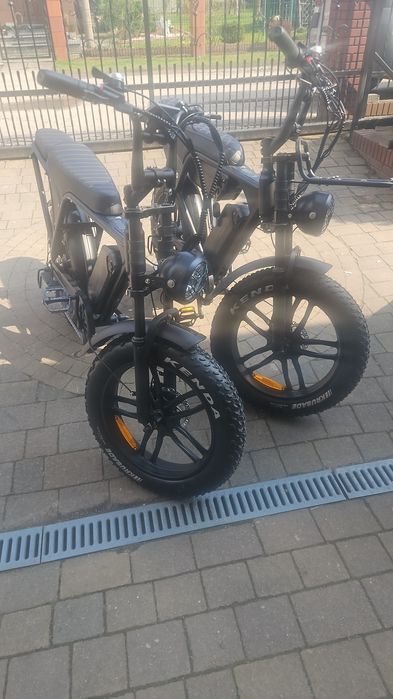 Rower elektryczny Fatbike v8 prawie nowy
