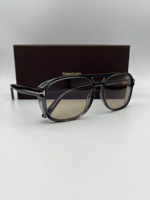 Сонцезахисні окуляри Tom Ford rosco fhotochromic FT1022