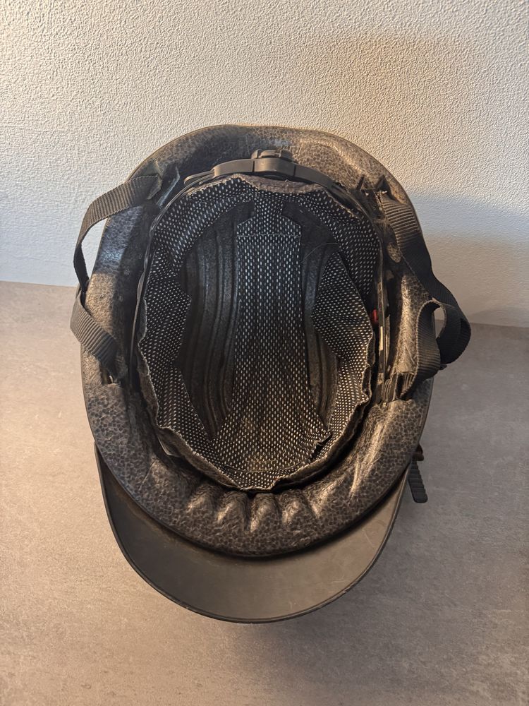 Kask jeździecki Uvex