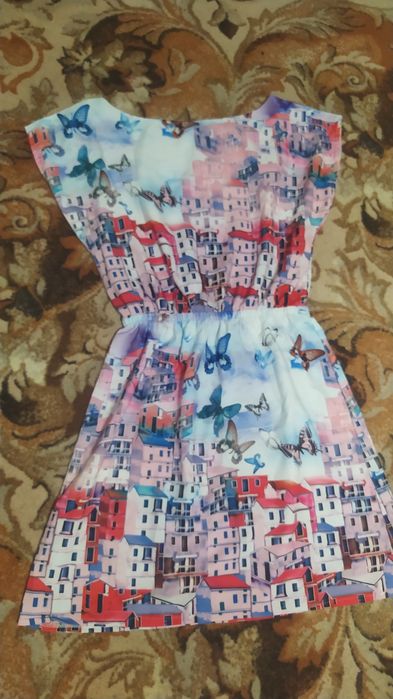 Продам женское платье