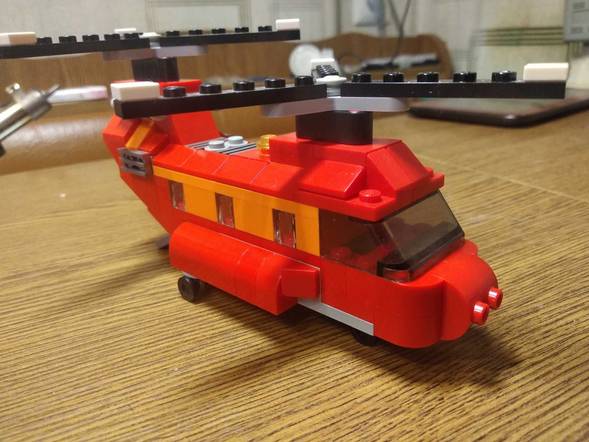 Продам Lego Creator 31003 Red Rotors