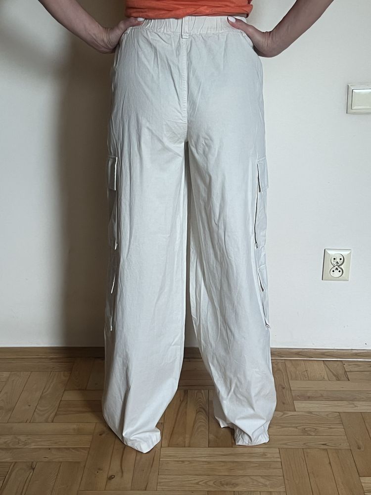 Spodnie Stradivarius S nowe ecru