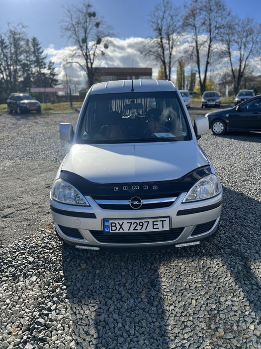 Опель Комбо пасажир