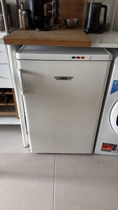 Arca congeladora vertical de bancada